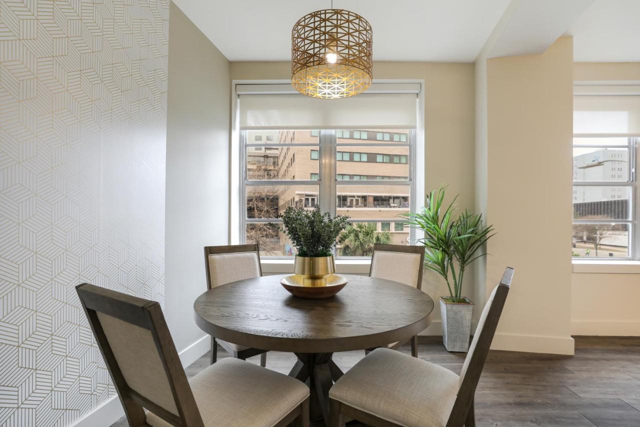 2 Bedroom Elegant Condos In Downtown 뉴올리언스 외부 사진